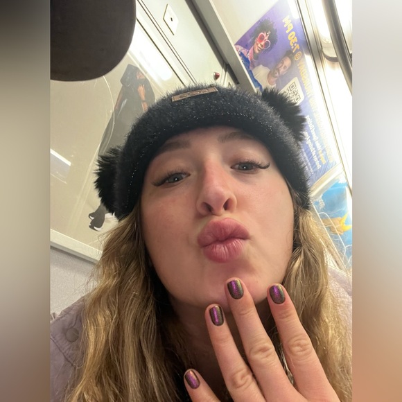 Thanks for stopping by my closet 😍❤️ - Picture 10 of 14